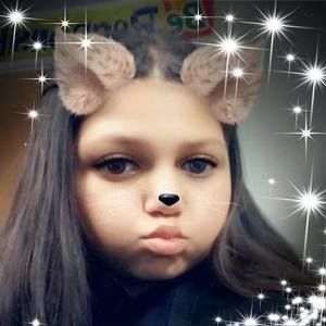 Meet your Posher, Amilia